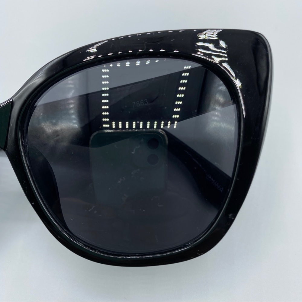 Luxe Black Cat Eye Sunglasses - Picture 3 of 7